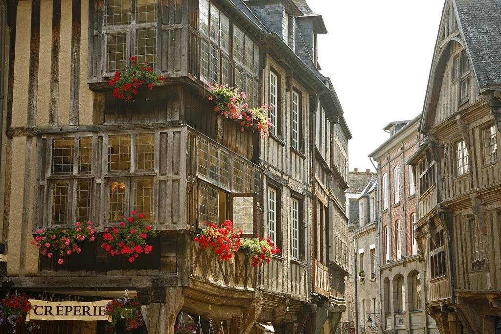 Dinan